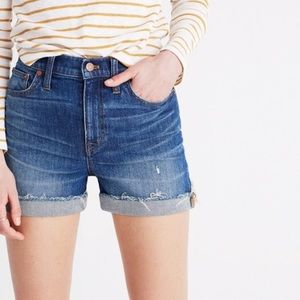 Madewell High Rise Cut-Off Shorts In Glenoaks Wash